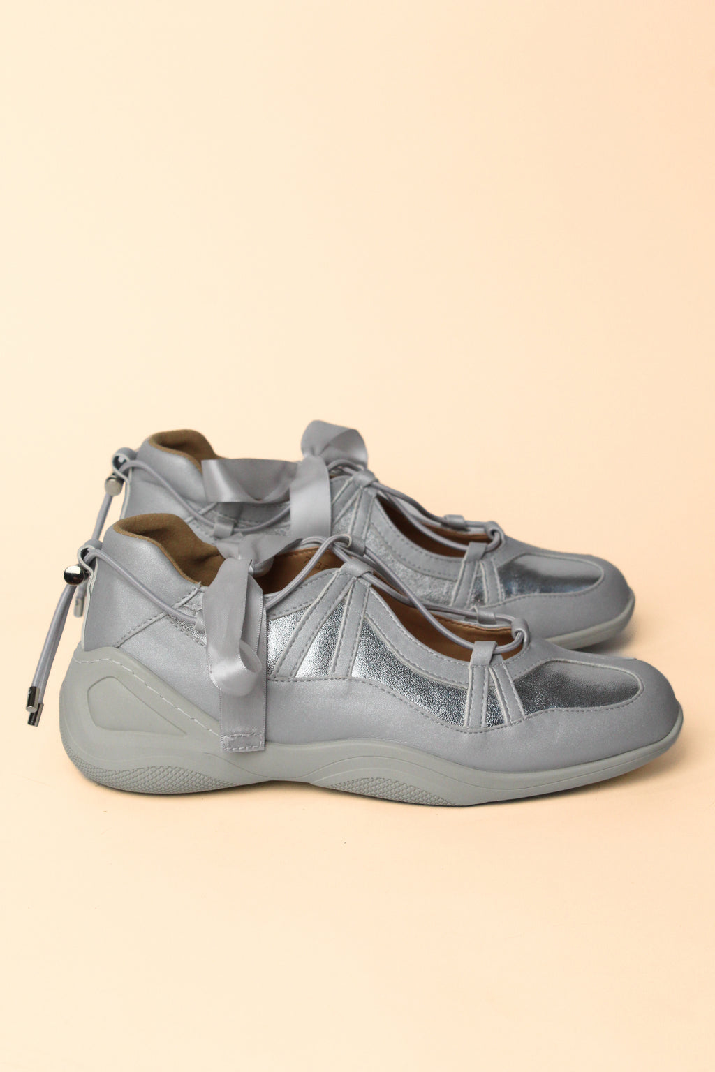 Bella Sneaker