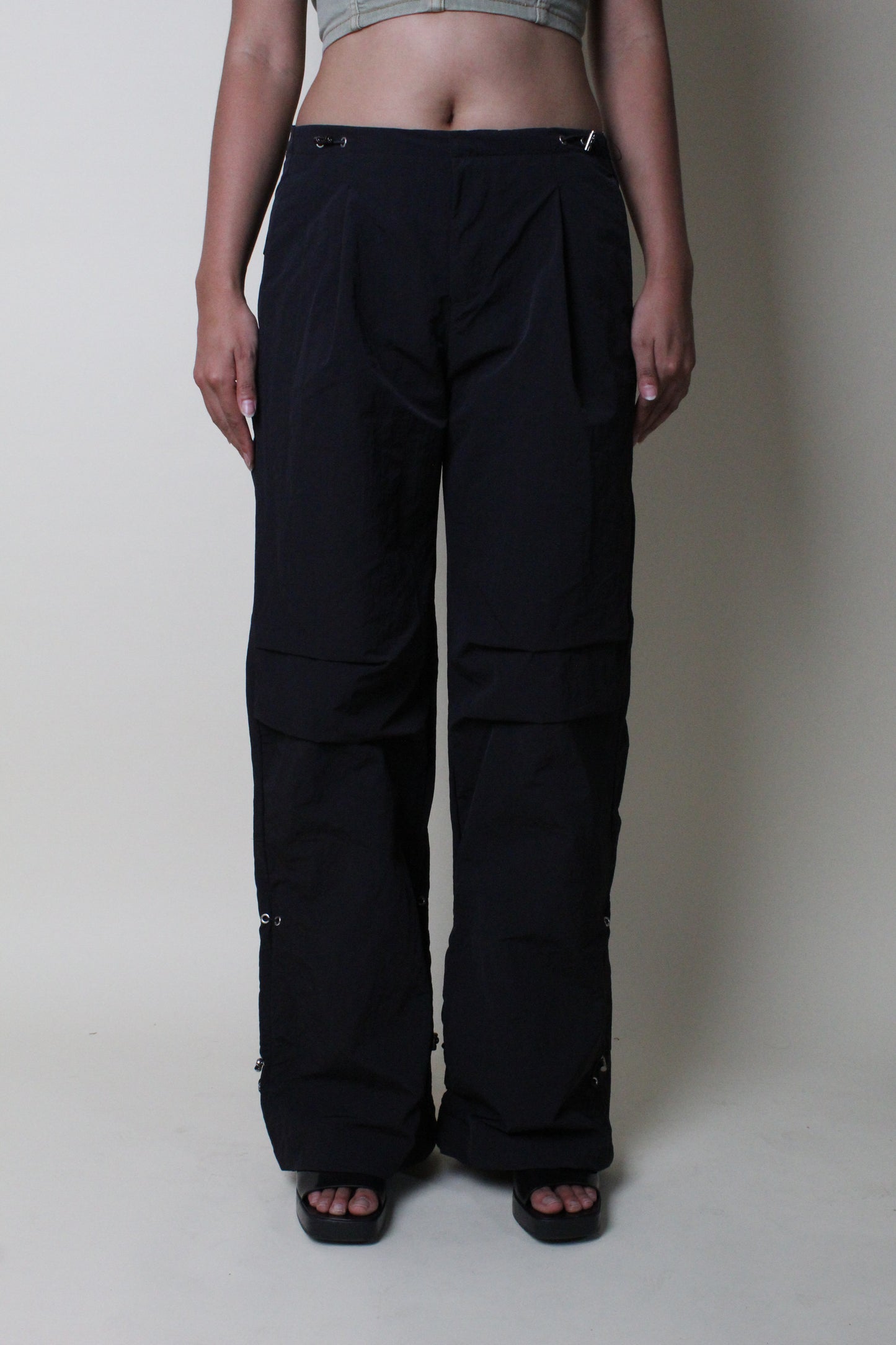 Crush Pleated Parachute Pant - Black